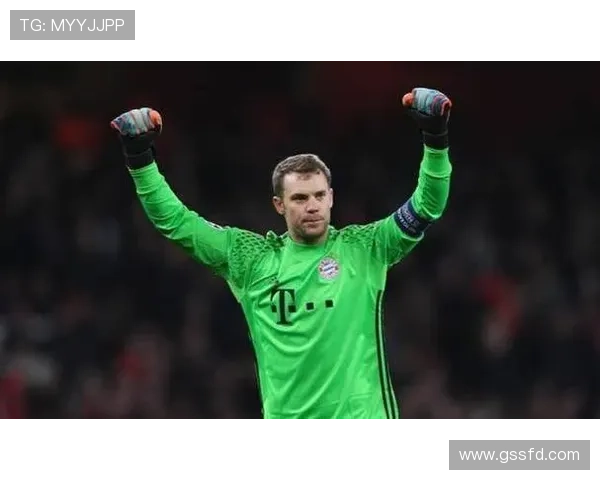 诺伊尔在足球界的传奇影响力与守门员背后的故事解析