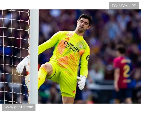 库尔图瓦与阿利松本赛季表现对比：状态稳定性和关键扑救数据走势分析