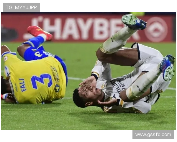 居莱尔 vs 贝林厄姆:皇马新星战术角色与成长路径对比 居莱尔 vs 贝林厄姆:皇马新星战术角色与成长路径对比