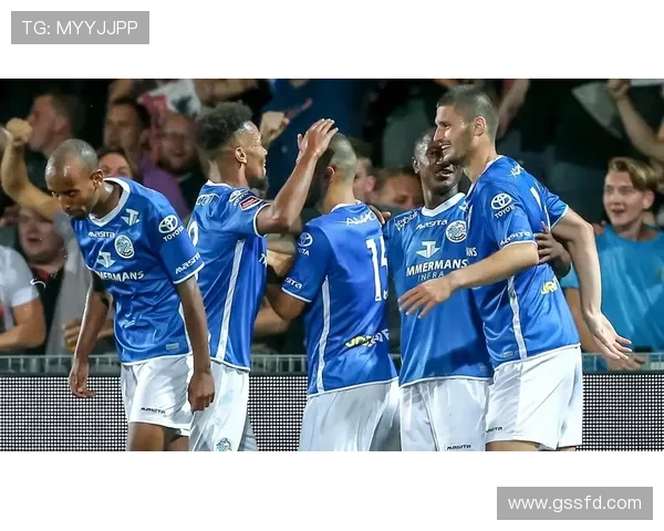 瓦伦西亚保级风险显现，赛季后期形势变化考验球队稳定性