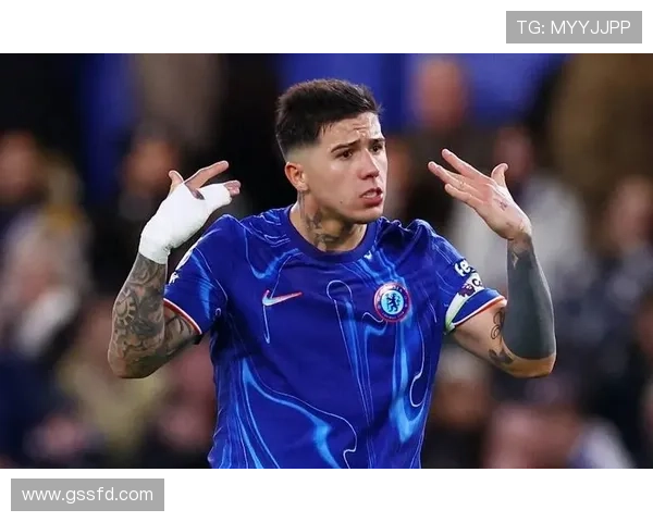 切尔西重建进程缓慢,问题根源何在:三年未确立稳定战术体系影响球队竞争力 切尔西重建进程缓慢,问题根源何在:三年未确立稳定战术体系影响球队竞争力